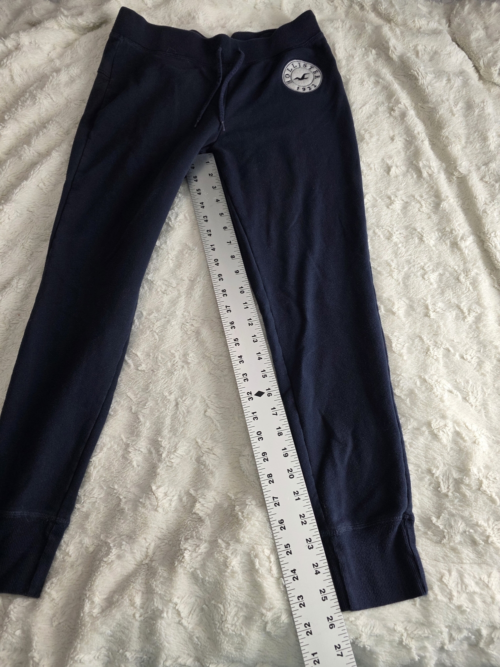 Hollister Women's Navy Drawstring Joggers with Logo Patch - Picture 3 of 8